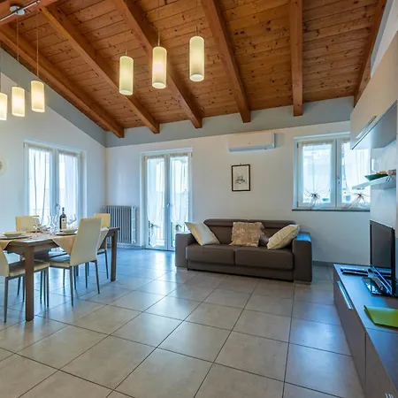 In Piazzetta Apartments, * Barolo